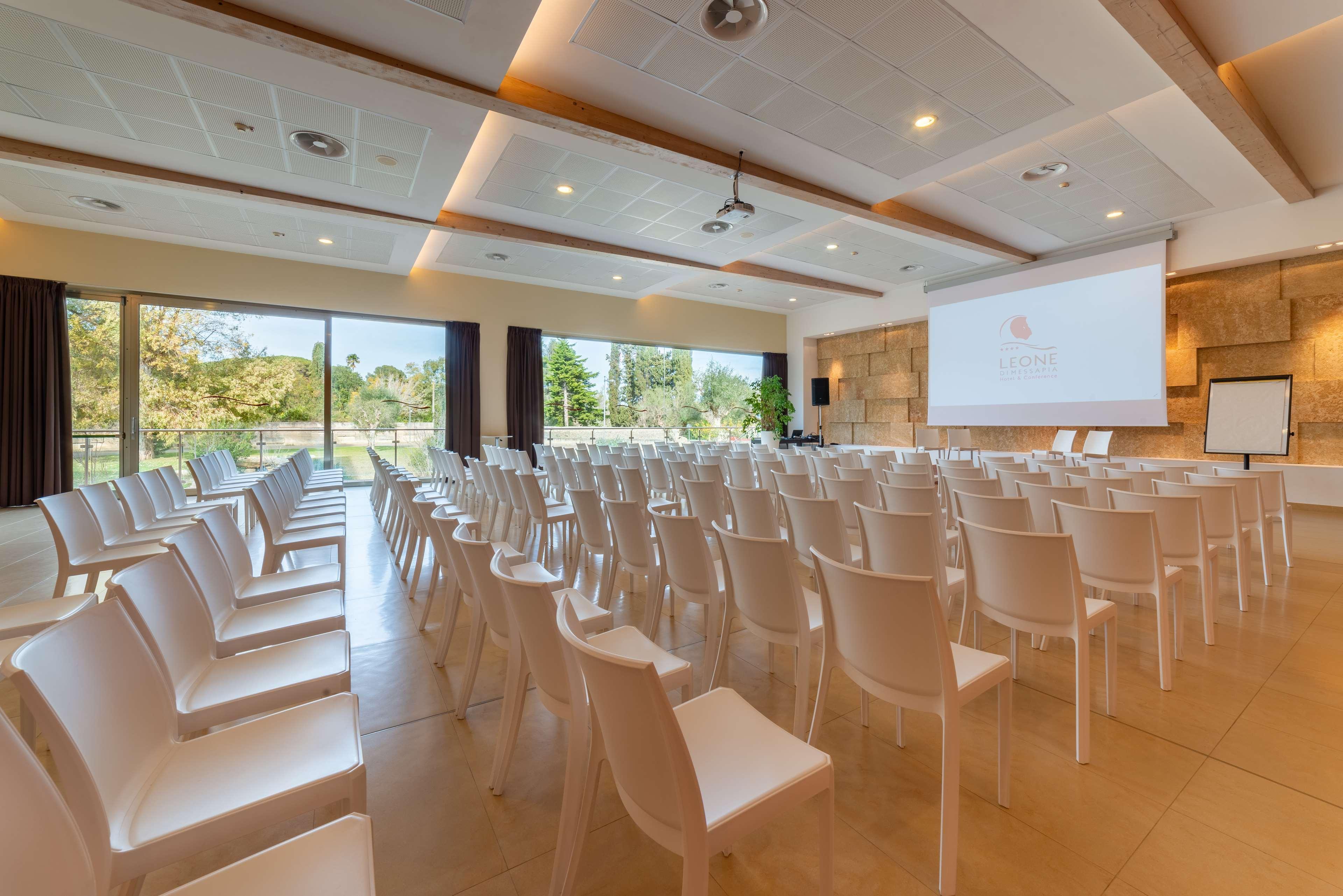 Best Western Plus Leone Di Messapia Hotel & Conference Лечче Экстерьер фото